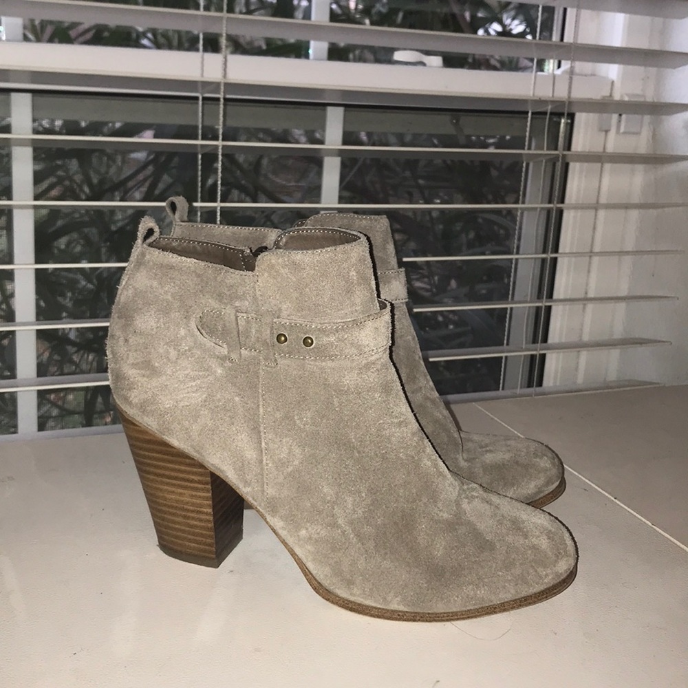 Ankle booties